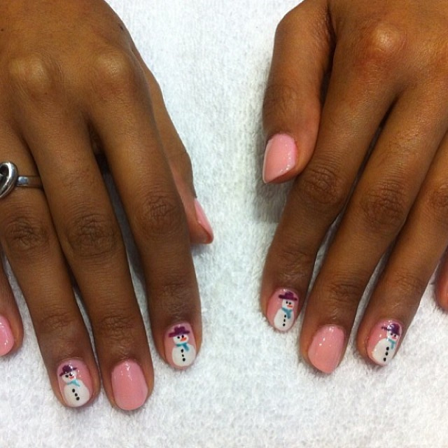 nails by natalie rose london mobile technician christmas Shellac Strawberry Smoothie with Shellac Romantique manicure