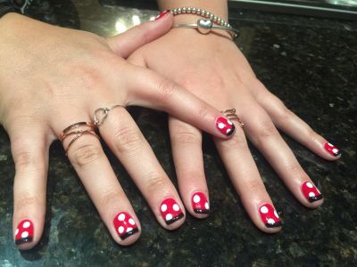 nails by natalie rose london mobile nail technician manicure pedicure minnie mouse