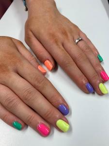 Nails by natalie rose mobile manicures london neon
