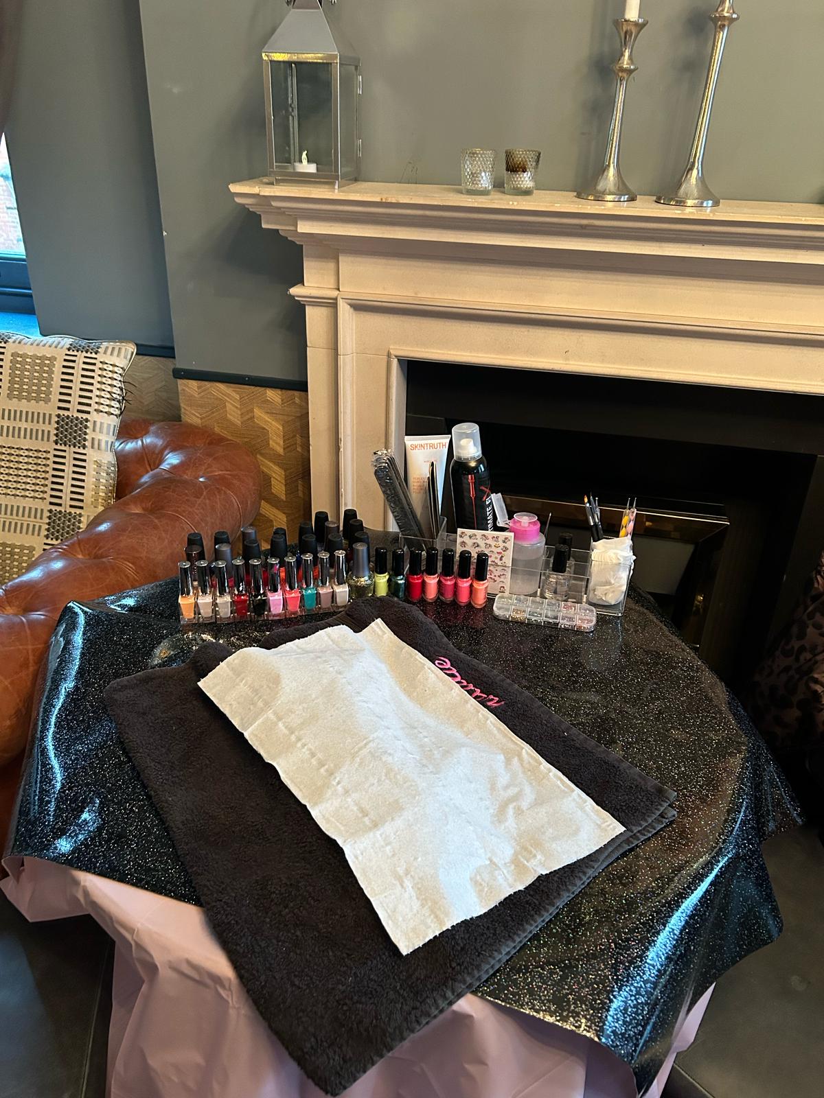 nails by natalie rose mobile manicure london valentines nail art 2025